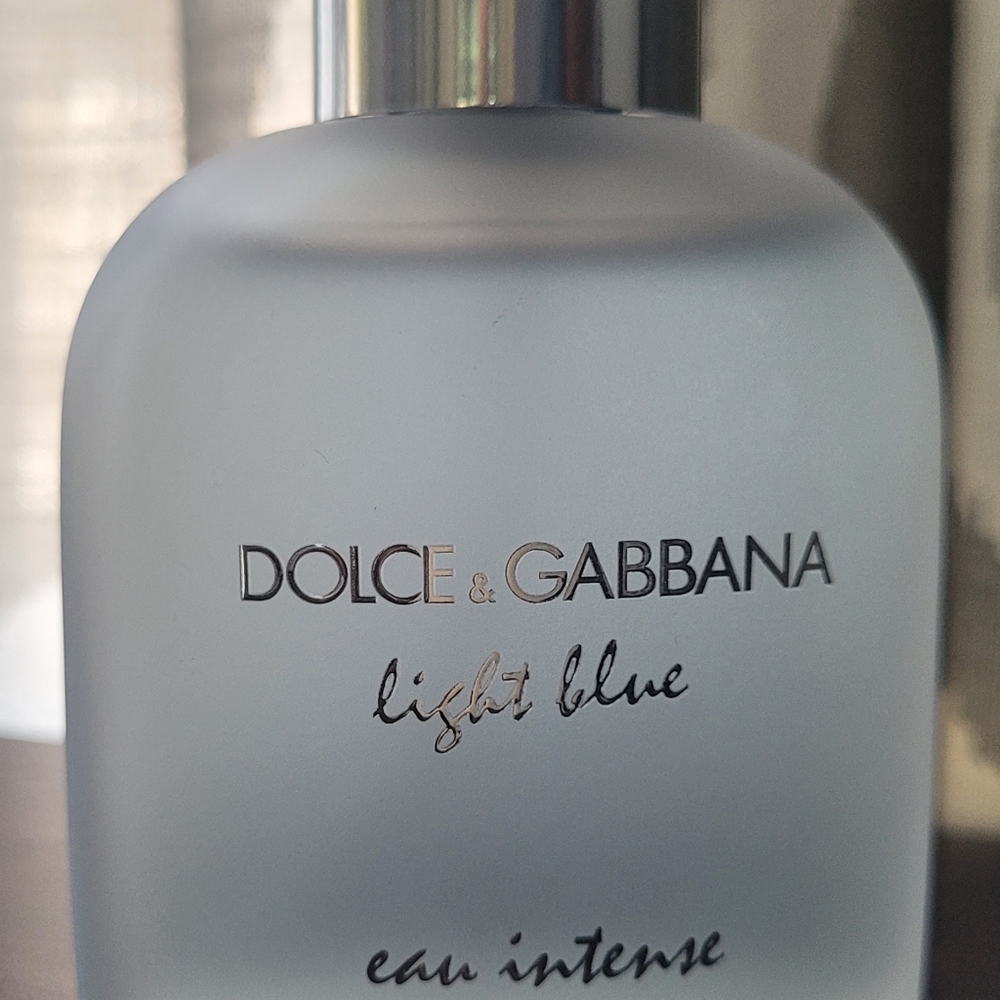 Light Blue Pour Homme Intense
